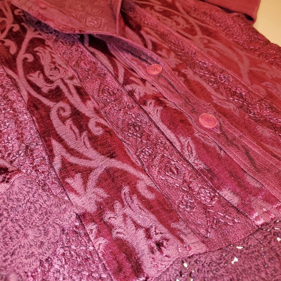 Gorgeous Vintage Magenta Flower Blazer - Picture 2 of 6